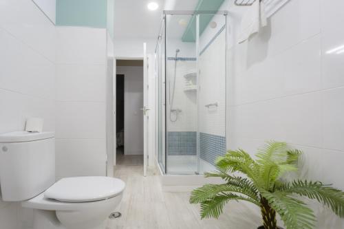 Photo #3 of ATLANTICO Family Home by Cadiz4Rentals in Cádiz, Spain