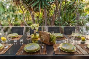 Photo #5 of Villa Sitges Tupinetti Beach at 1 min walk Amaizing Garden and View Center Sitges 5 minutes walk in Sitges, Spain