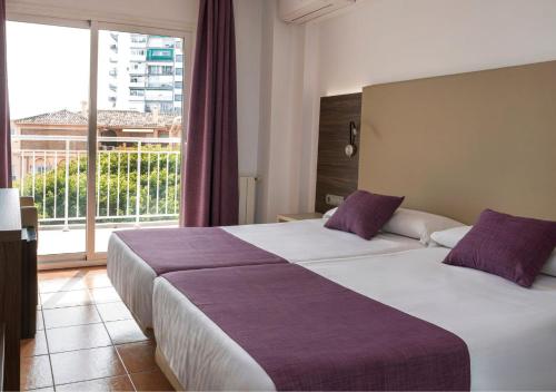 Photo #3 of MedPlaya Hotel Alba Beach in Benalmádena, Spain