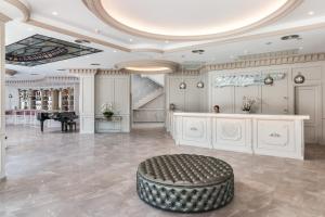 Photo #6 of Park Plaza Suites Apartamentos in Marbella, Spain