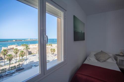 Photo #2 of OCEANO Family Home free parking by Cadiz4Rentals in Cádiz, Spain