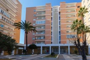 Photo #6 of OCEANO Family Home free parking by Cadiz4Rentals in Cádiz, Spain