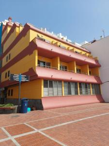 Photo #4 of Apartamentos Maype Canteras in Las Palmas de Gran Canaria, Spain