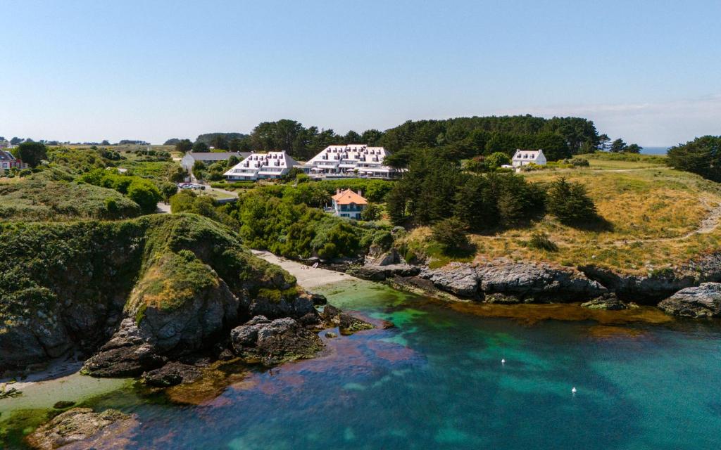 Photo of Le Cardinal - Belle-Ile-en-Mer in Sauzon, France