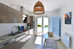 Photo #5 of VILLA JUCANOS - Vue mer panoramique Golfe de St-Tropez in Cavalaire sur Mer, France