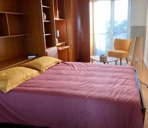 Photo #6 of Appartement vue mer à 100m de la plage au centre de Carantec in Carantec, France