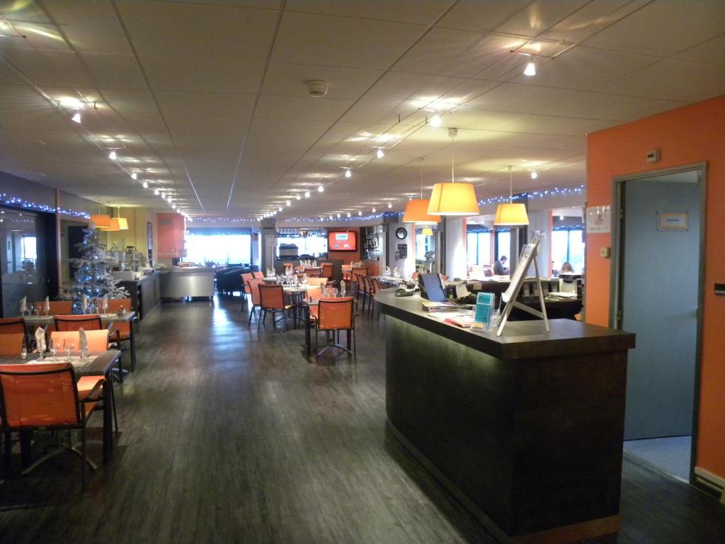 Photo #1 of Hôtel De La Plage in Calais, France