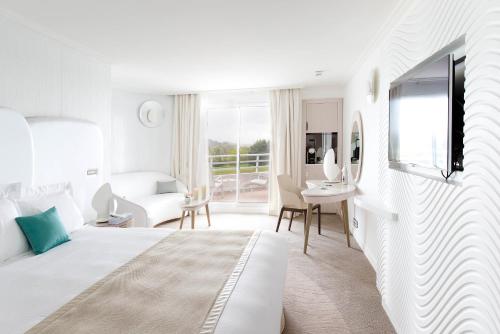 Photo #2 of Miramar La Cigale Hotel Thalasso & Spa in Arzon, France