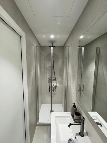 Photo #3 of Old town-Exceptional Apartment-in absolute calm in Antibes, France