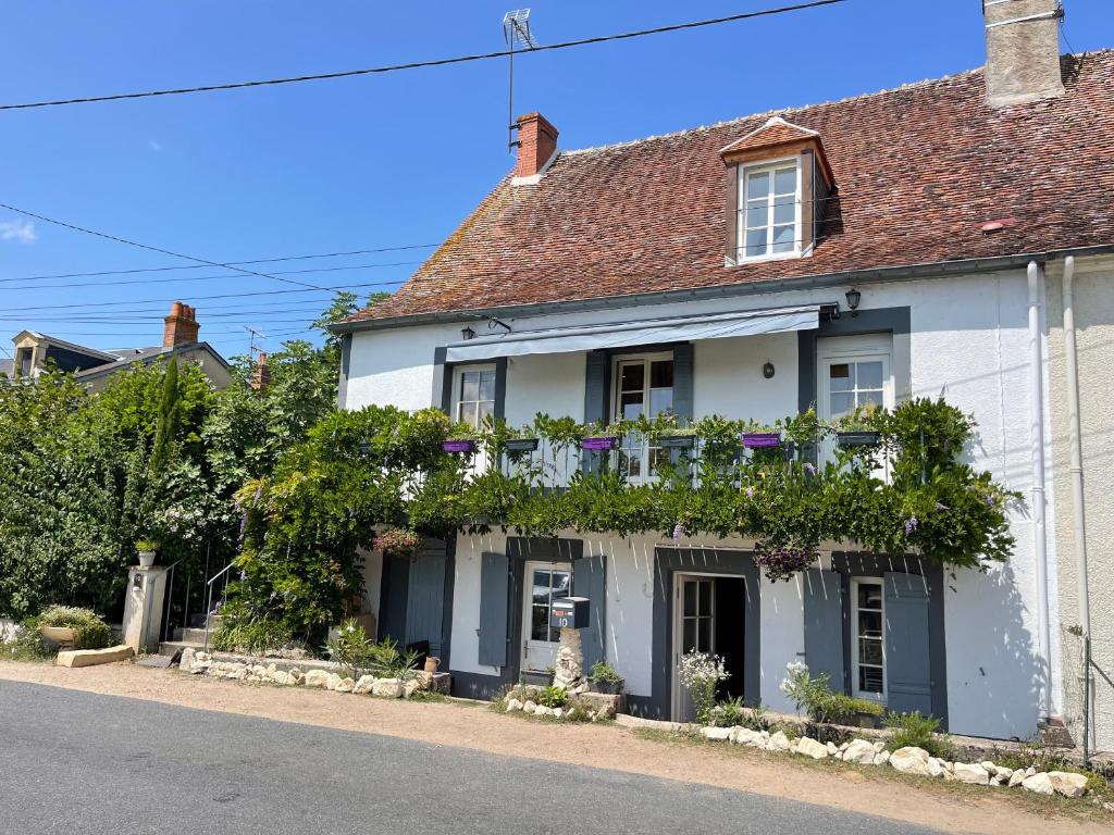 Photo of Le Lodge de Serenite in Cuffy, France