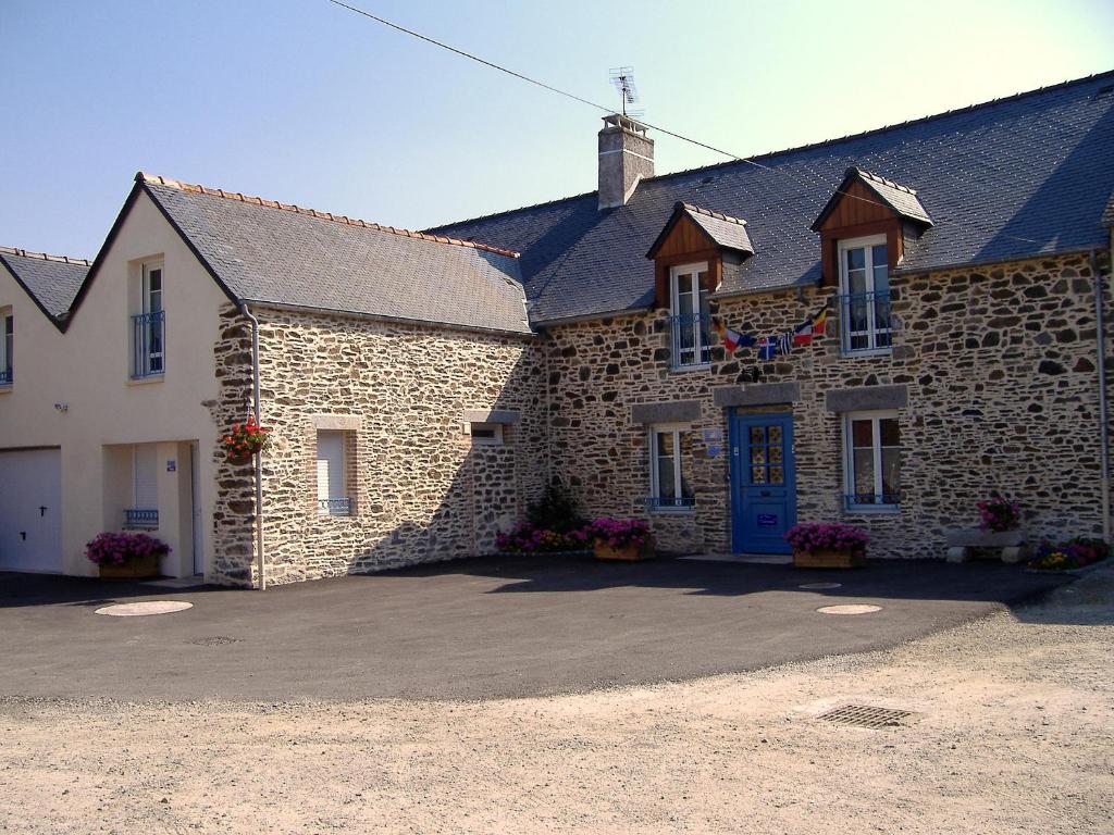 Photo #1 of La Grande Mare in Saint Benoît des Ondes, France