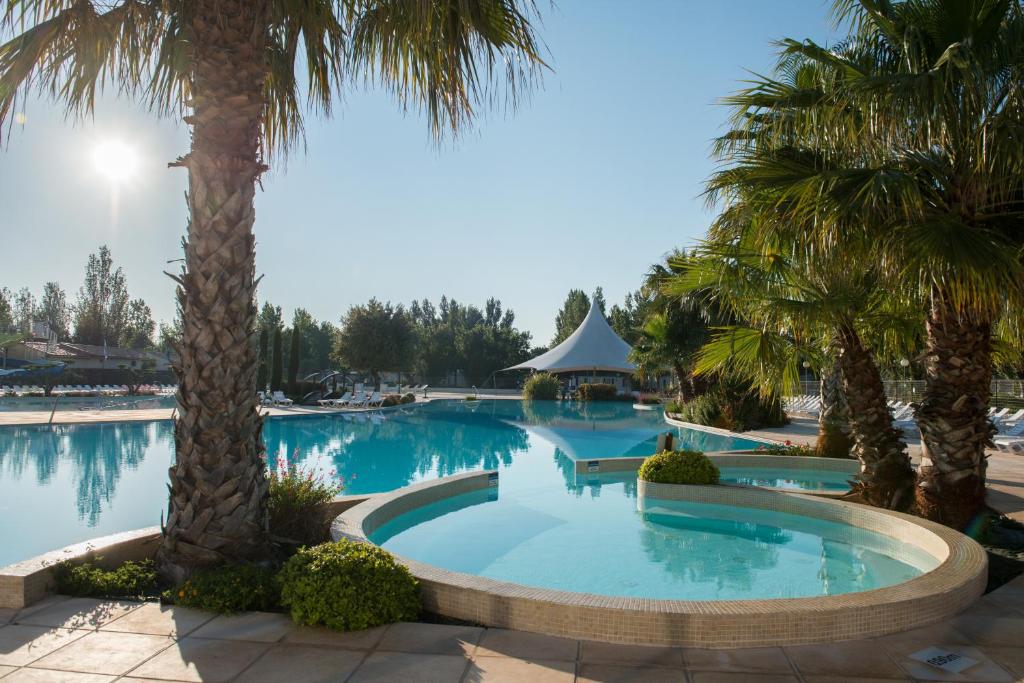 Photo of Camping Officiel Siblu La Carabasse in Vias, France