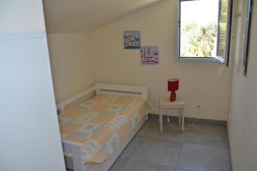 Photo #2 of H4 in Ghisonaccia, France