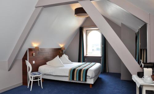 Photo #2 of Hôtel des Rochers in Perros Guirec, France