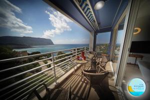 Photo #5 of UNE TERRASSE SUR LA MER 3 pers 2 chambres VUE MER in Cassis, France