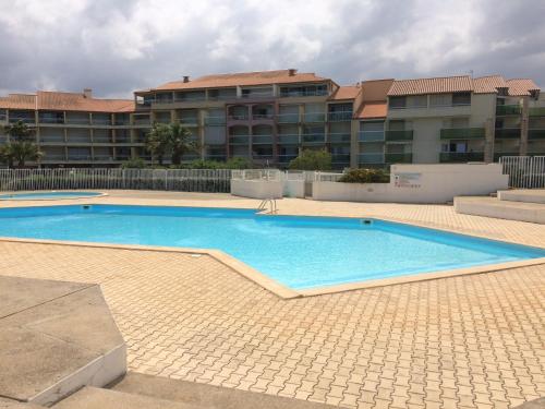 Photo #2 of Résidence Les Goélettes in Saint Cyprien, France