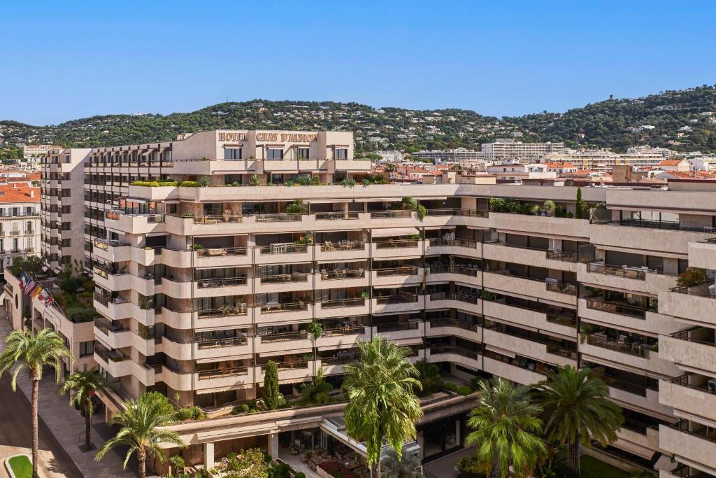 Photo of Hôtel Barrière Le Gray d'Albion in Cannes, France