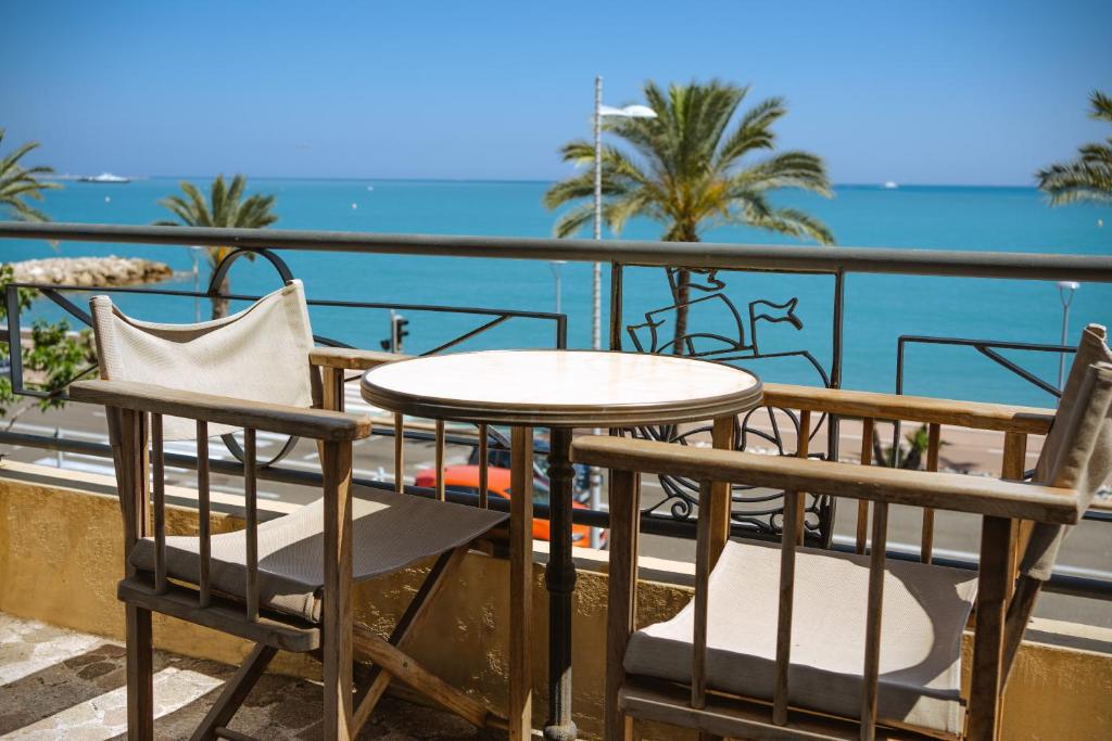 Photo of Hôtel du Bord de Mer "Le Vanillé" in Cagnes sur Mer, France