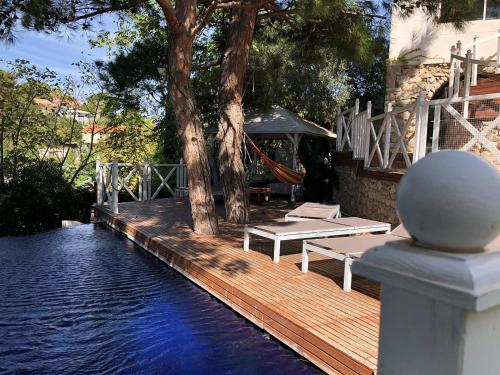 Photo #3 of La LUNA of MARSEILLE - VILLA D'ARCHITECTE B&B in Marseille, France