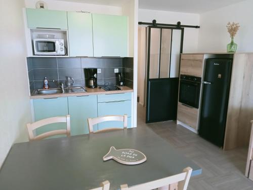 Photo #2 of Domaine des roches jaunes T2 PLOUGASNOU in Plougasnou, France