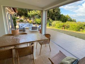 Photo #5 of Villa 180 m2 vue Mer Piscine Climatisée Grand jardin 5000 m2 cloturé Calme in Grosseto Prugna, France