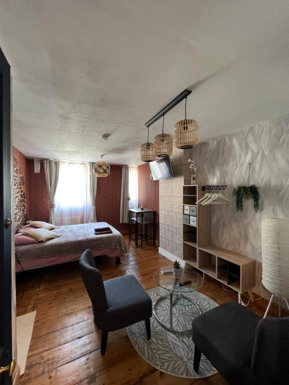 Photo #1 of Chambre D'hôte Villa Maurice in Étretat, France