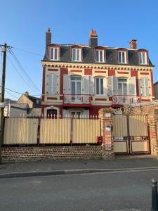 Photo #6 of Chambre D'hôte Villa Maurice in Étretat, France