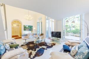 Photo #6 of LA PERLE Luxueux Apt 135m2 Piscine Tennis Plage Privée in Roquebrune Cap Martin, France