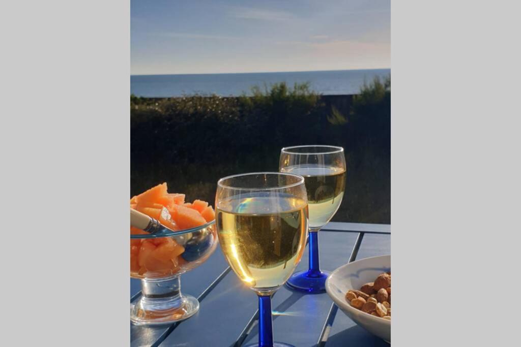 Photo of Villa La Hautaise vue sur mer in Hauteville sur Mer, France