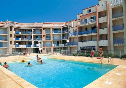 Photo #3 of T2 RDC terrasse parking et piscine à 50 m- plage V0743 in Vias, France