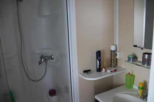 Photo #3 of Mobil Home "La vague reposante" in Le Portel, France