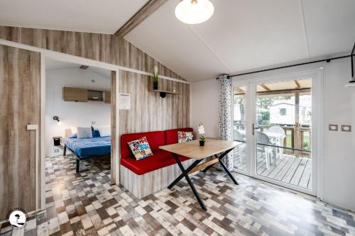 Photo #2 of Camping Les Violettes in L Aiguillon la Presqu île, France