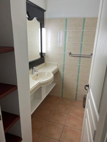 Photo #3 of Appartement dans RÉSIDENCE TOURISTIQUE RENOMÉE - Exceptionnel pour un Séjour de Détente in Sainte Anne, Guadeloupe