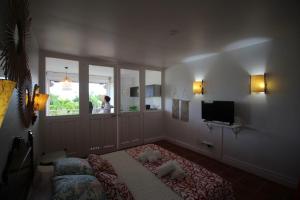 Photo #6 of Jolie studio meublé avec petite vue mer in Saint François, Guadeloupe