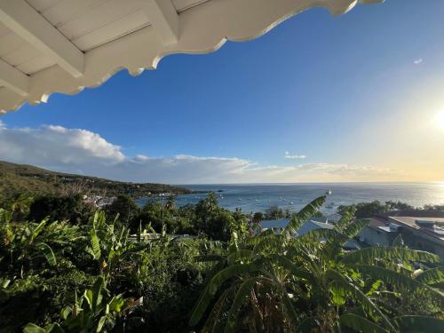 Photo #3 of Issa Blue Appartement Vue sur Mer in Bouillante, Guadeloupe