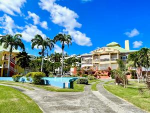 Photo #4 of Guadeloupe- Saint-François- Résidence Anse des Rochers - Appartement quart de villa étage - vue mer- 4 personnes - Lit bébé sur demande - Citerne et wifi privés -Animaux ok-Accès plage direct -Apnée bien-être expérience sur demande avec instructeur AIDA - in Saint François, Guadeloupe