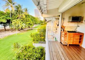 Photo #6 of Studio Émeraude - Vue mer - 6 personnes in Le Moule, Guadeloupe