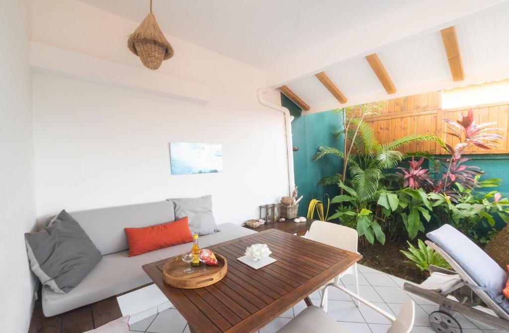 Photo of Bungalow Anse Figuier in Les Saintes, Guadeloupe