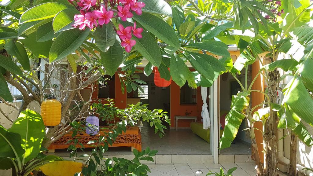 Photo #1 of Location Marigot in Terre de Haut, Guadeloupe
