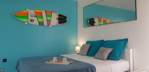 Photo #2 of Très bel appartement avec Vue Mer, Accès Direct à la Plage et Piscine surveillée in Saint François, Guadeloupe