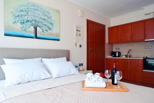 Photo #2 of NEW TIMES SEAFRONT HOTEL APARTMENTS MELISSI in Melission, Greece
