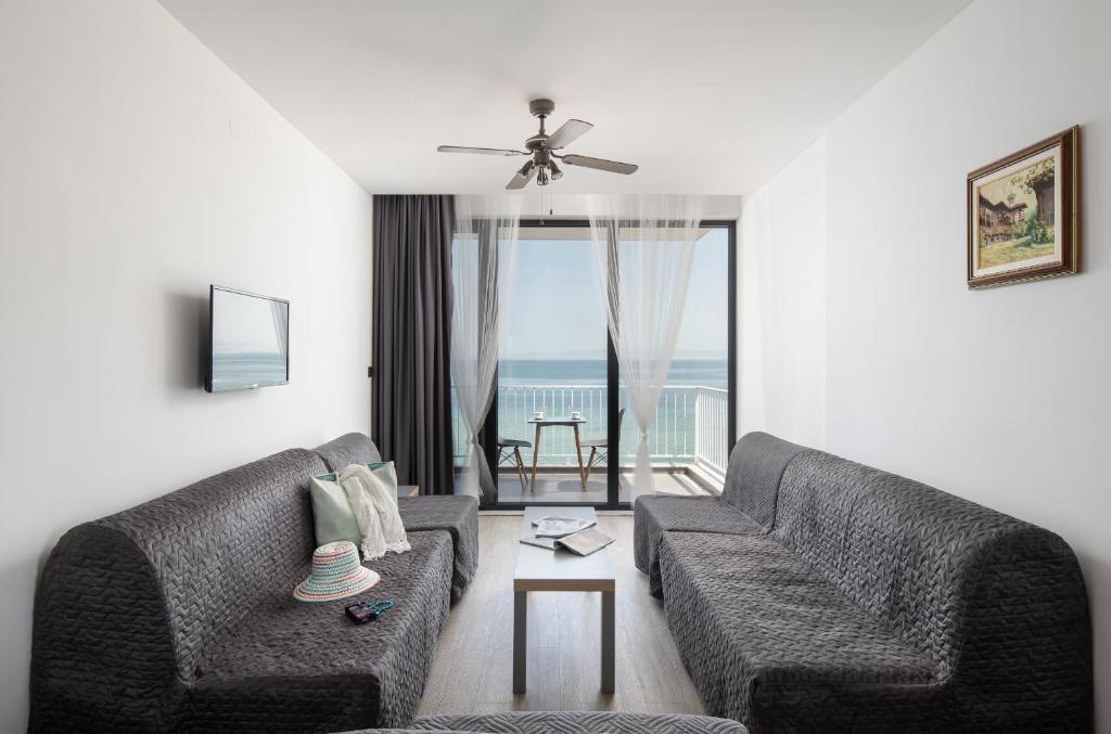 Photo of Grand Dodo's Triada Seaview Studios in Agia Triada, Greece