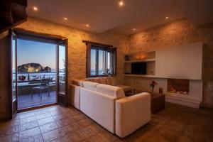 Photo #6 of Exensian Villas & Suites in Keri, Greece
