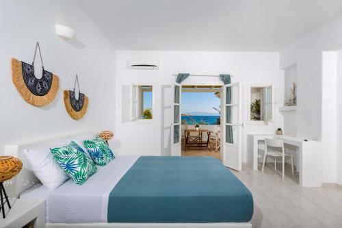 Photo #2 of La Mer Seaside Apartments in Drios, Greece