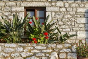 Photo #6 of Itilo Traditional Hotel in Neo Itilo, Greece