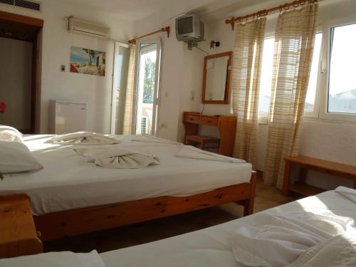 Photo #2 of Paris Beach Hotel in Ireo, Greece