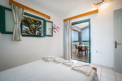 Photo #2 of Amarylis Beachfront Studios in Ano Gerakari, Greece