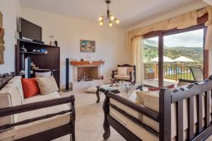 Photo #5 of Triopetra Luxury Villas Fournou Lago in Triopetra, Greece