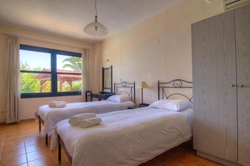 Photo #2 of Sea View Villas in Pirgos, Greece