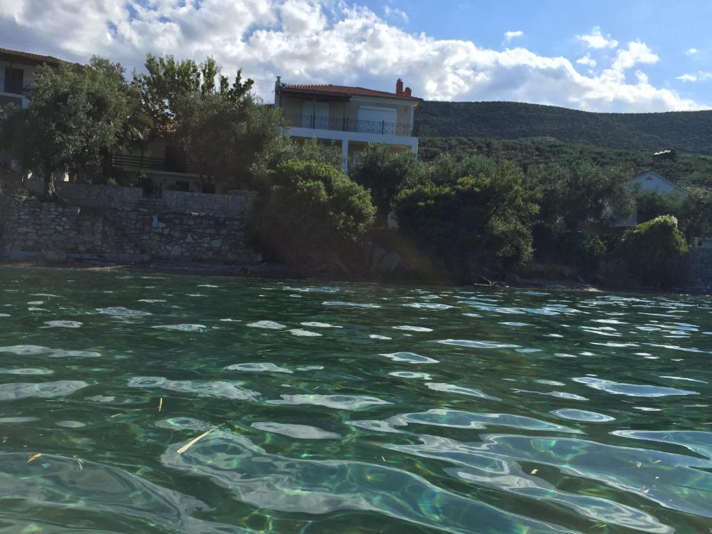 Photo of Villas Nies in Nies, Greece